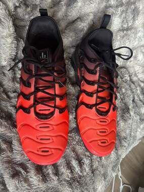 Nike Air VaporMax Plus Black Bright Crimson DZ4857-001 Size 13